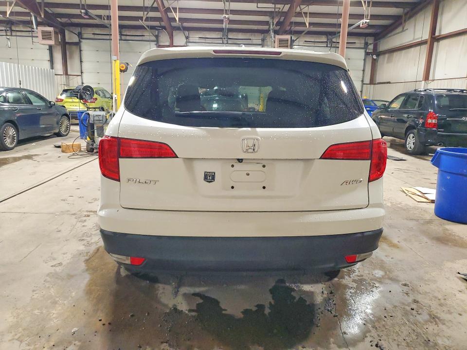 Продаж на аукціоні авто 2018 Honda Pilot, vin: 5FNYF6H57JB013948, номер лоту: 63470426