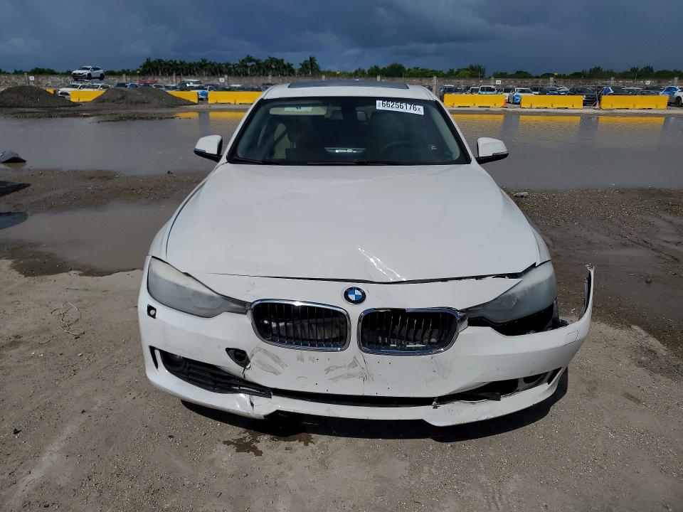 Продаж на аукціоні авто 2017 Bmw 320, vin: WBA8E1G59HNU13266, номер лоту: 66256176