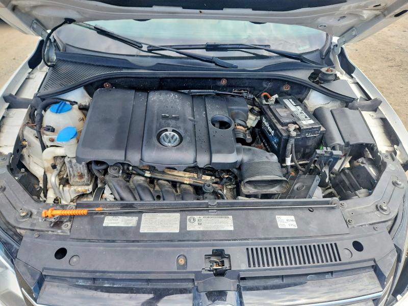 2013 Volkswagen Passat მანქანა იყიდება აუქციონზე, vin: 1VWBP7A30DC013015, აუქციონის ნომერი: 63400676