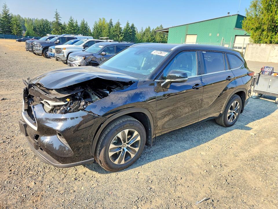 2026 Toyota Highlander მანქანა იყიდება აუქციონზე, vin: 5TDKDRBH9TS606662, აუქციონის ნომერი: 64004756