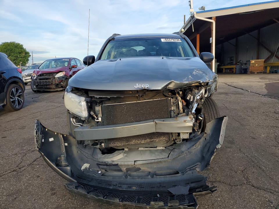 2011 Jeep Compass მანქანა იყიდება აუქციონზე, vin: 1J4NT1FB2BD260711, აუქციონის ნომერი: 65379236