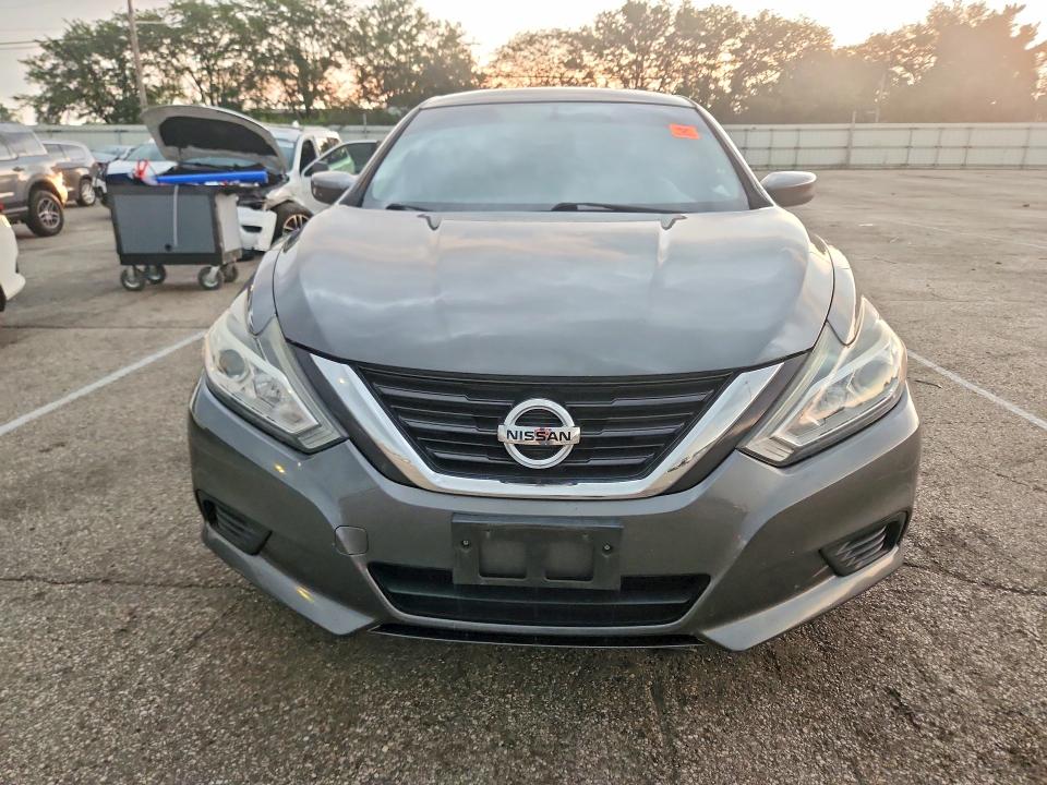 Продажа на аукционе авто 2017 Nissan Altima, vin: 1N4AL3AP2HC141872, номер лота: 63444766