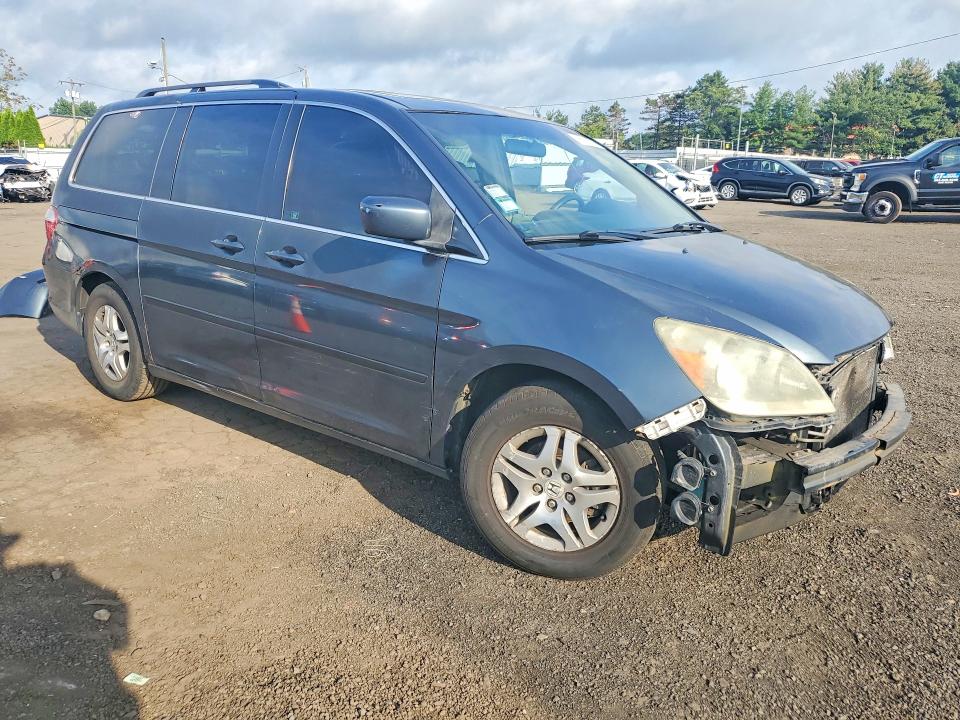 66067706 :رقم المزاد ، 5FNRL38645B050885 vin ، 2005 Honda Odyssey مزاد بيع
