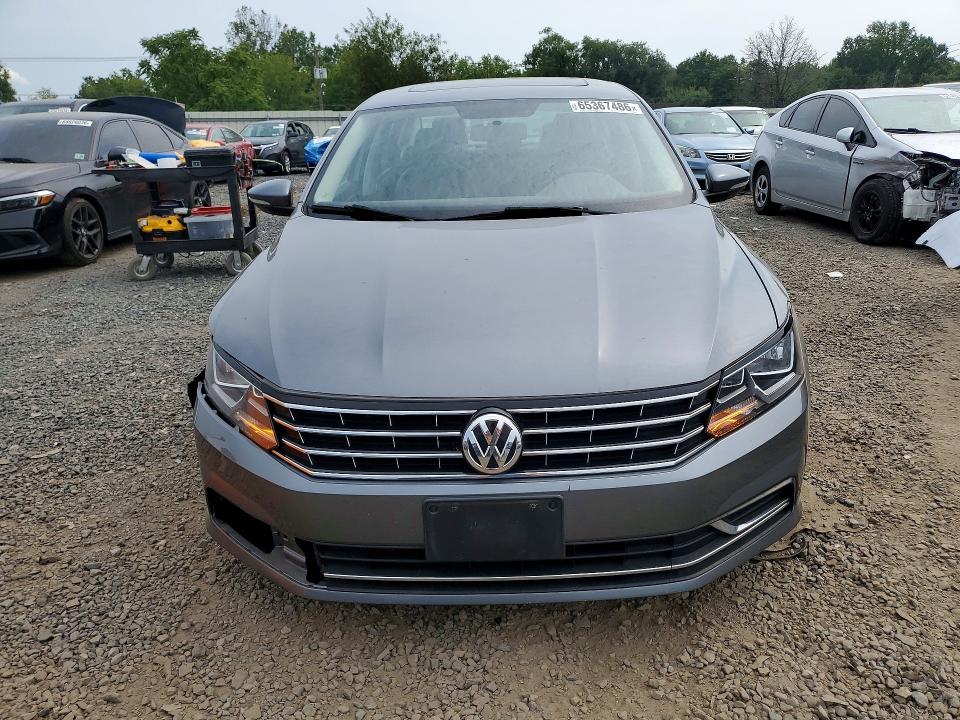 Auction sale of the 2018 Volkswagen Passat, vin: 1VWBA7A33JC021641, lot number: 65367486