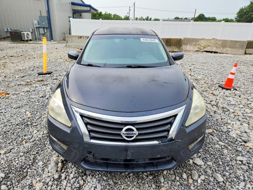 Продажа на аукционе авто 2015 Nissan Altima, vin: 1N4AL3AP2FN374944, номер лота: 63623646