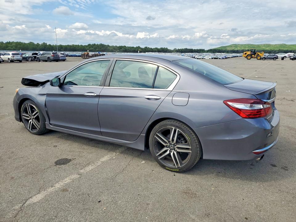 Auction sale of the 2017 Honda Accord, vin: 1HGCR2F55HA307785, lot number: 67206596