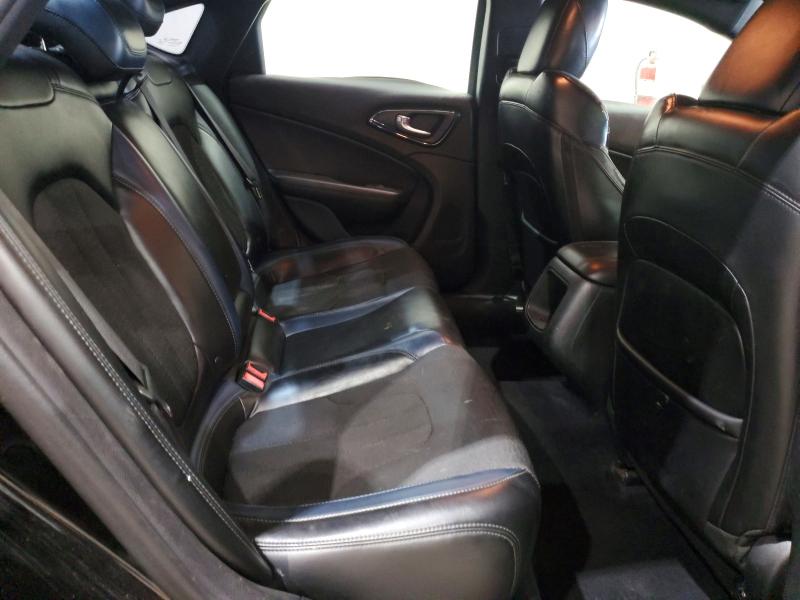 63343496 :رقم المزاد ، 1C3CCCBB2FN511682 vin ، 2015 Chrysler 200 مزاد بيع