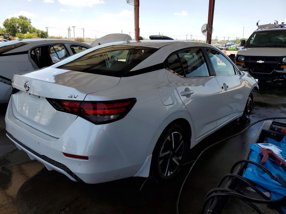 Продажа на аукционе авто 2024 Nissan Sentra, vin: 3N1AB8CV5RY203458, номер лота: 64248446