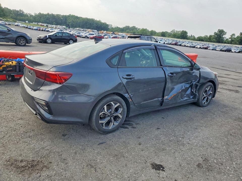2019 Kia Forte მანქანა იყიდება აუქციონზე, vin: 3KPF24AD3KE080885, აუქციონის ნომერი: 64425336