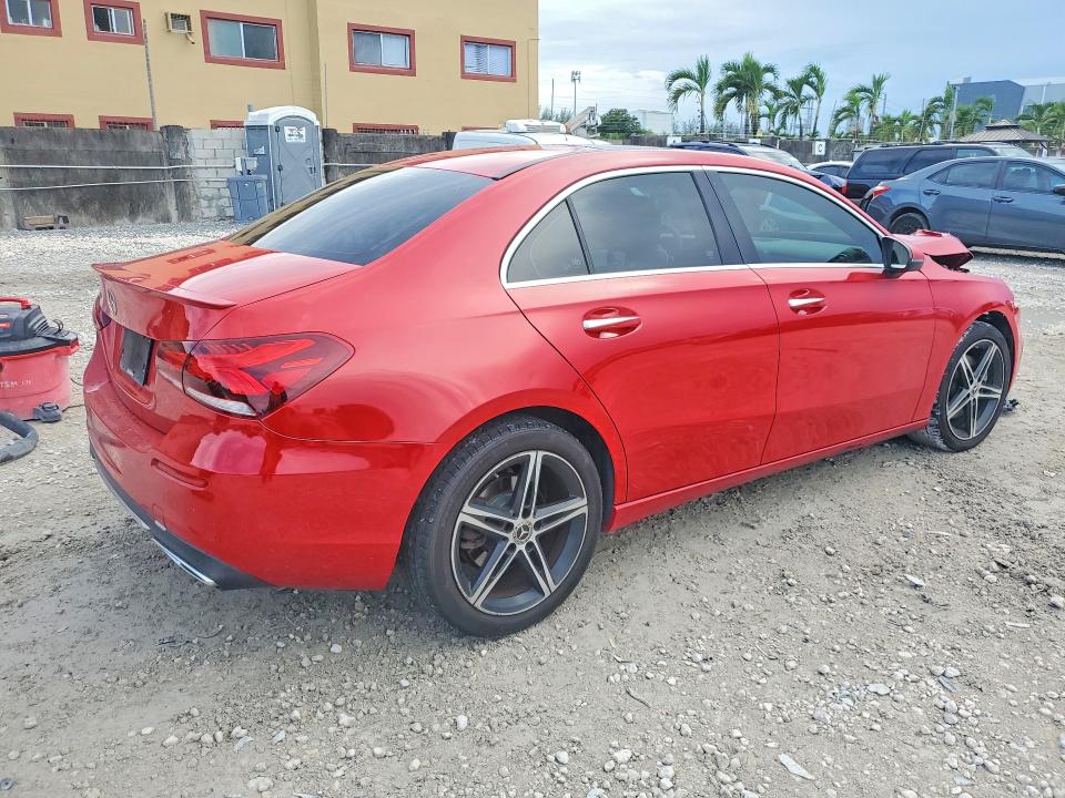 2019 Mercedes-benz A მანქანა იყიდება აუქციონზე, vin: WDD3G4EB8KW022330, აუქციონის ნომერი: 63945656
