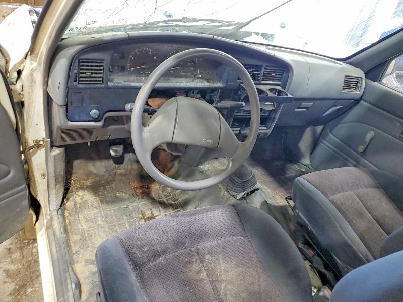 1989 Toyota Pickup მანქანა იყიდება აუქციონზე, vin: JT4VN82N6K0002305, აუქციონის ნომერი: 66073976