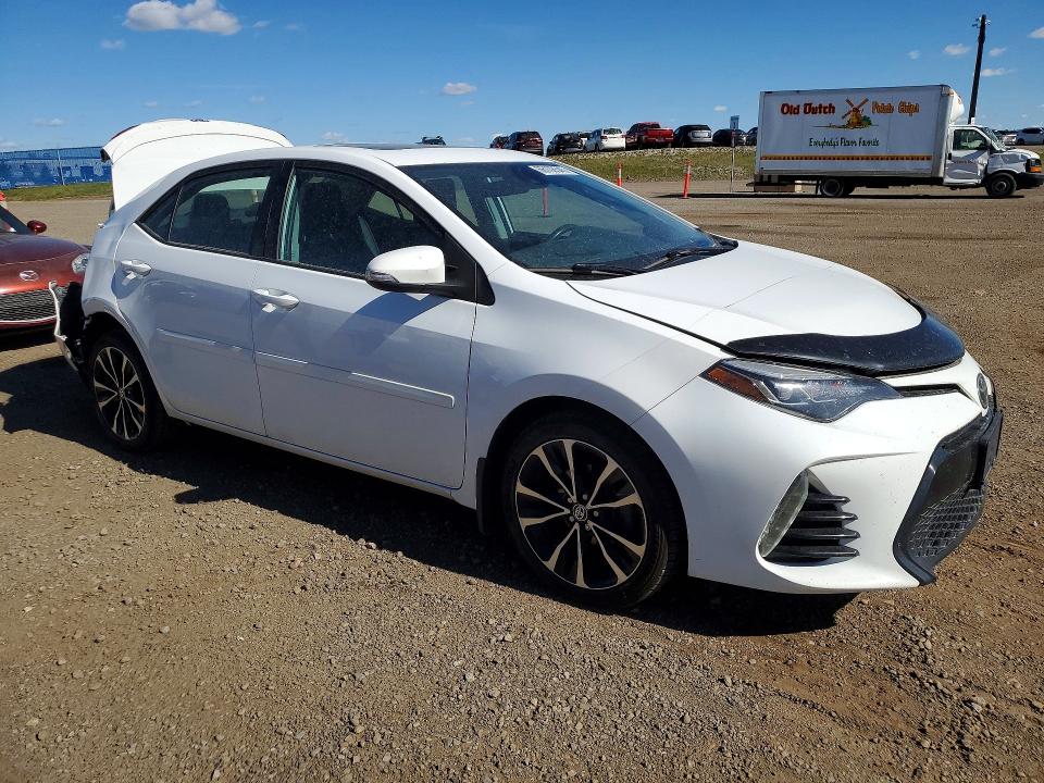 66108546 :رقم المزاد ، 2T1BURHE3HC957337 vin ، 2017 Toyota Corolla مزاد بيع