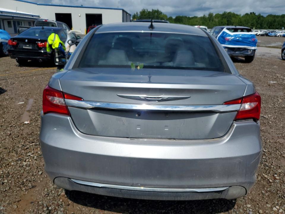 Продажа на аукционе авто 2013 Chrysler 200, vin: 1C3CCBAB1DN686532, номер лота: 66448986