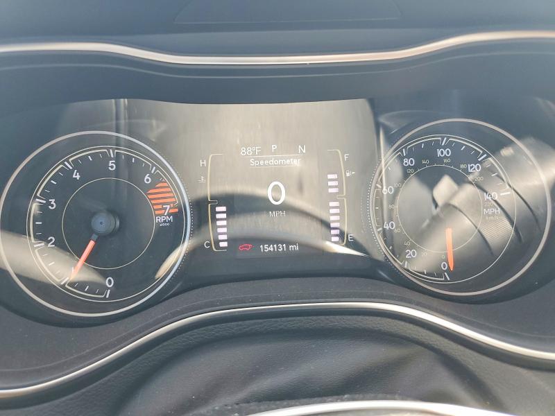 64959996 :رقم المزاد ، 1C4PJLCB0LD611105 vin ، 2020 Jeep Cherokee مزاد بيع