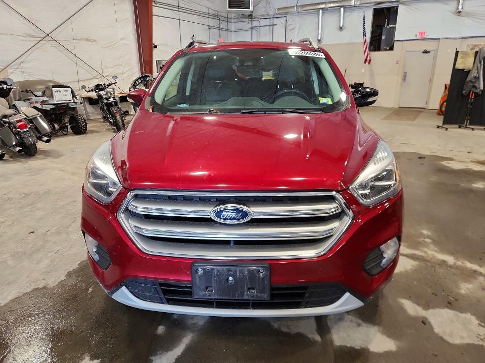 2017 Ford Escape მანქანა იყიდება აუქციონზე, vin: 1FMCU9JD7HUE61395, აუქციონის ნომერი: 65266086