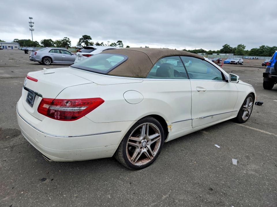 63383676 :رقم المزاد ، WDDKK5GF7BF076489 vin ، 2011 Mercedes-benz E مزاد بيع