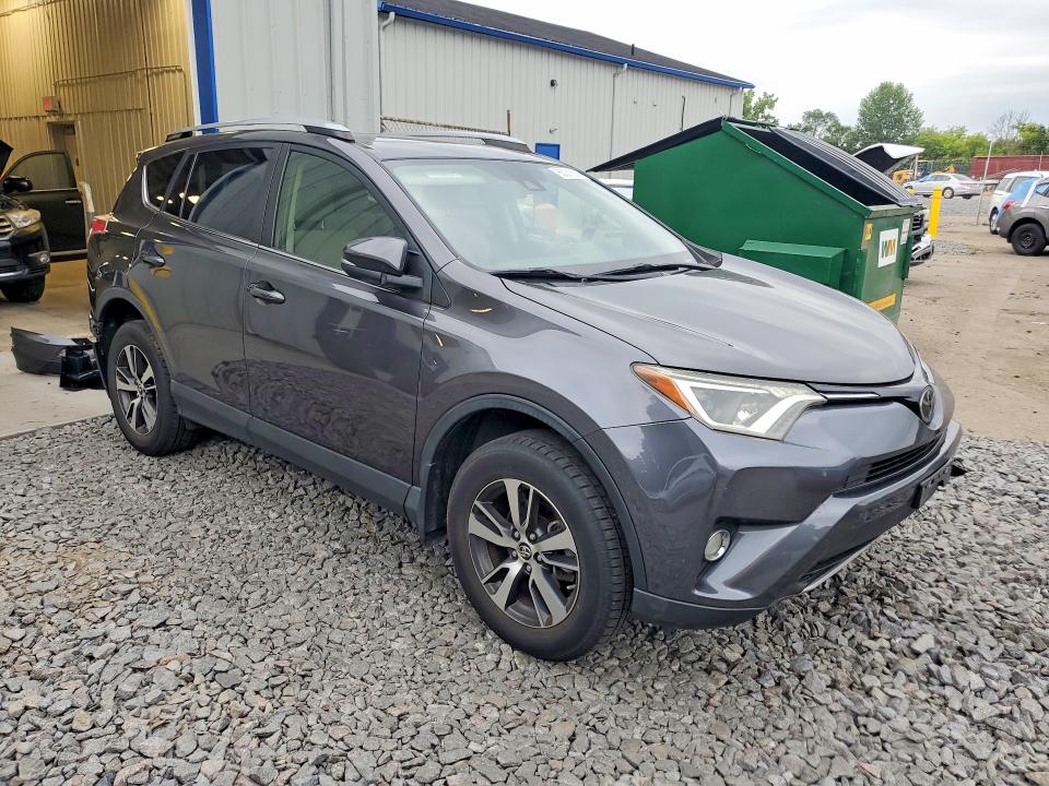 Продажа на аукционе авто 2018 Toyota Rav4, vin: JTMWFREV2JJ186203, номер лота: 65031626