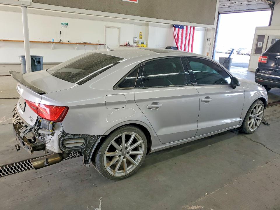 66612156 :رقم المزاد ، WAUBFGFF6F1048534 vin ، 2015 Audi A3 مزاد بيع