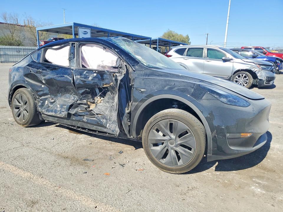 Auction sale of the 2024 Tesla Model Y, vin: 7SAYGDEE5RF201212, lot number: 63653896