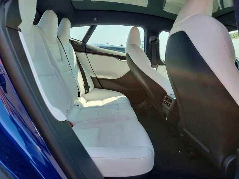 64539106 :رقم المزاد ، 5YJSA1E28LF369863 vin ، 2020 Tesla Model S مزاد بيع