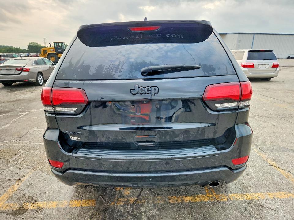 Продаж на аукціоні авто 2018 Jeep Grand Cherokee, vin: 1C4RJFAG3JC140000, номер лоту: 64072806