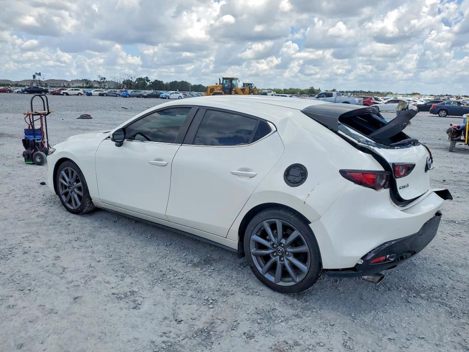 2021 Mazda 3 მანქანა იყიდება აუქციონზე, vin: JM1BPAKL1M1328691, აუქციონის ნომერი: 64145896