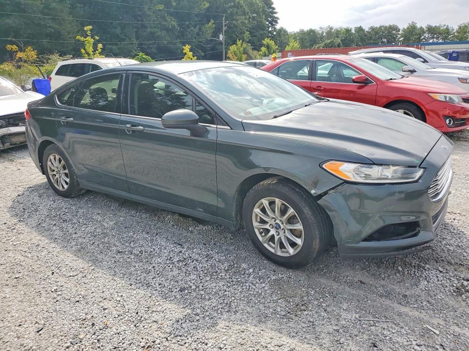64013376 :رقم المزاد ، 1FA6P0G7XF5103825 vin ، 2015 Ford Fusion مزاد بيع