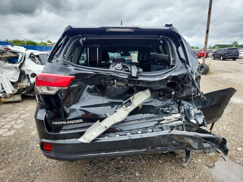 2017 Toyota Highlander მანქანა იყიდება აუქციონზე, vin: 5TDJZRFH9HS449570, აუქციონის ნომერი: 64890346