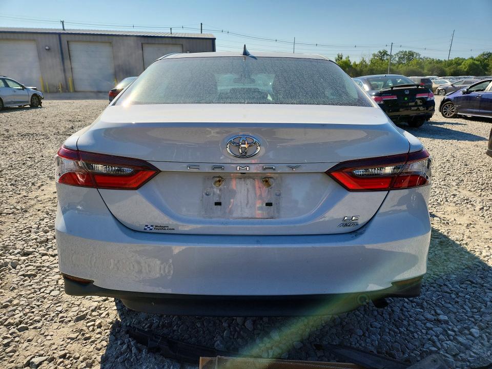 2022 Toyota Camry მანქანა იყიდება აუქციონზე, vin: 4T1C11BK8NU049165, აუქციონის ნომერი: 65231346