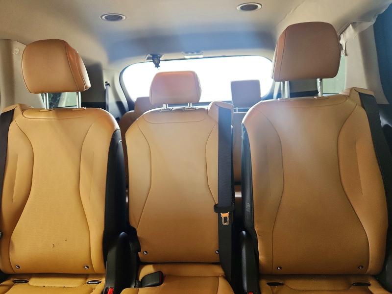 66743786 :رقم المزاد ، KNDNB4H3XN6085455 vin ، 2022 Kia Carnival مزاد بيع