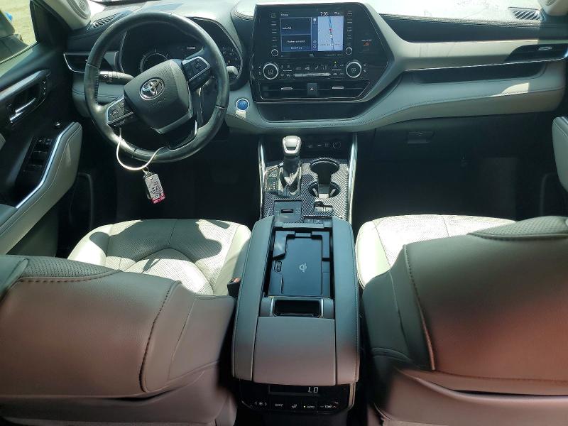 63995996 :رقم المزاد ، 5TDYARAH8MS505246 vin ، 2021 Toyota Highlander Hybrid مزاد بيع