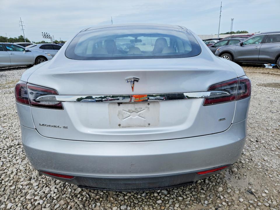 Продажа на аукционе авто 2013 Tesla Model S, vin: 5YJSA1CN0DFP22076, номер лота: 65039906