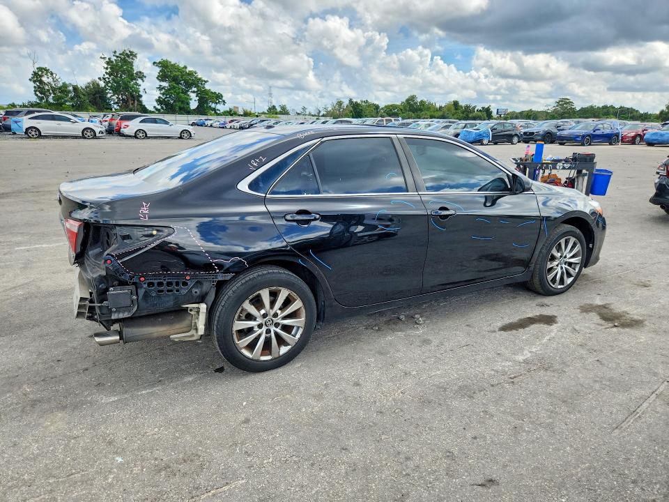 2016 Toyota Camry მანქანა იყიდება აუქციონზე, vin: 4T1BF1FK3GU589808, აუქციონის ნომერი: 64031416