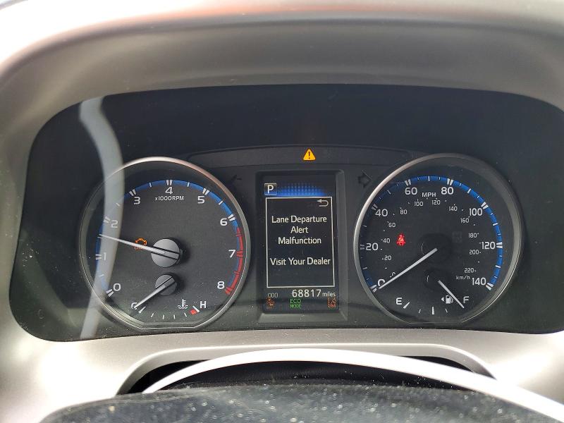 2018 Toyota Rav4 მანქანა იყიდება აუქციონზე, vin: JTMBFREV6JJ215698, აუქციონის ნომერი: 63718126