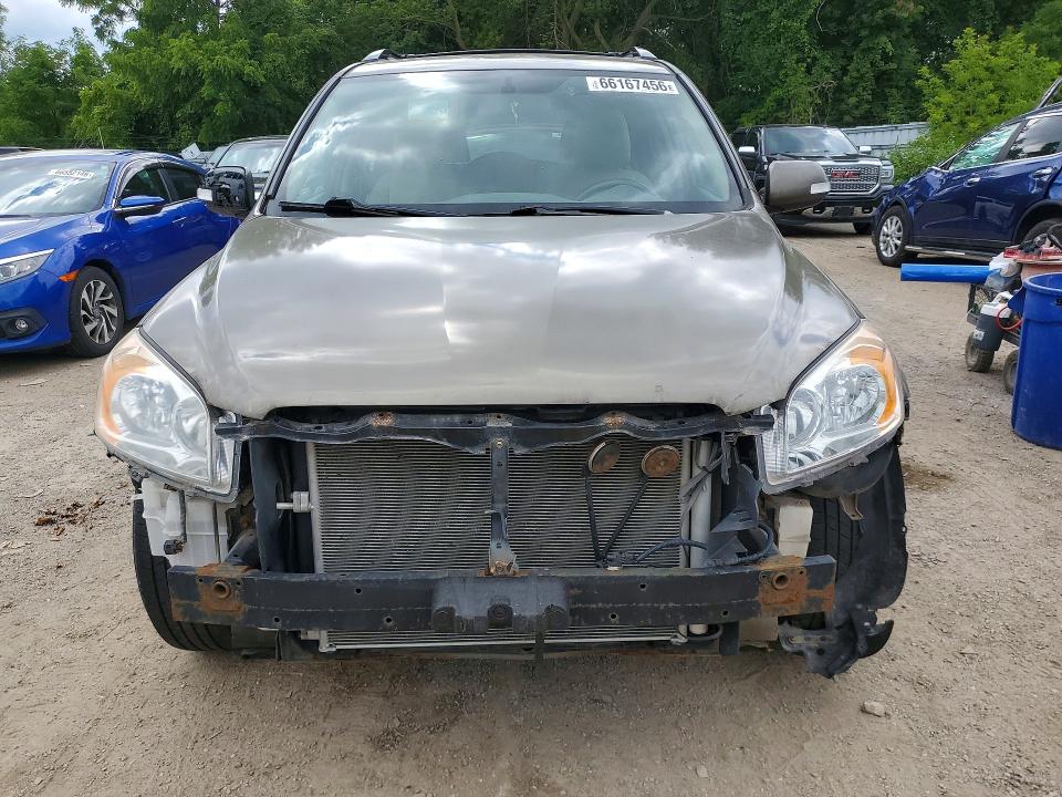 66167456 :رقم المزاد ، 2T3BF4DV6BW161875 vin ، 2011 Toyota Rav4 مزاد بيع