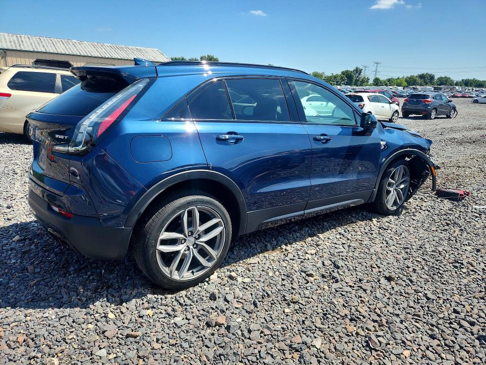 65239906 :رقم المزاد ، 1GYFZFR49LF066860 vin ، 2020 Cadillac Xt4 مزاد بيع