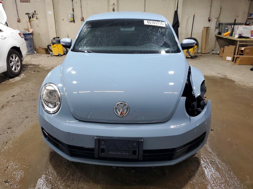 65151716 :رقم المزاد ، 3VWJX7AT5CM624957 vin ، 2012 Volkswagen Beetle مزاد بيع