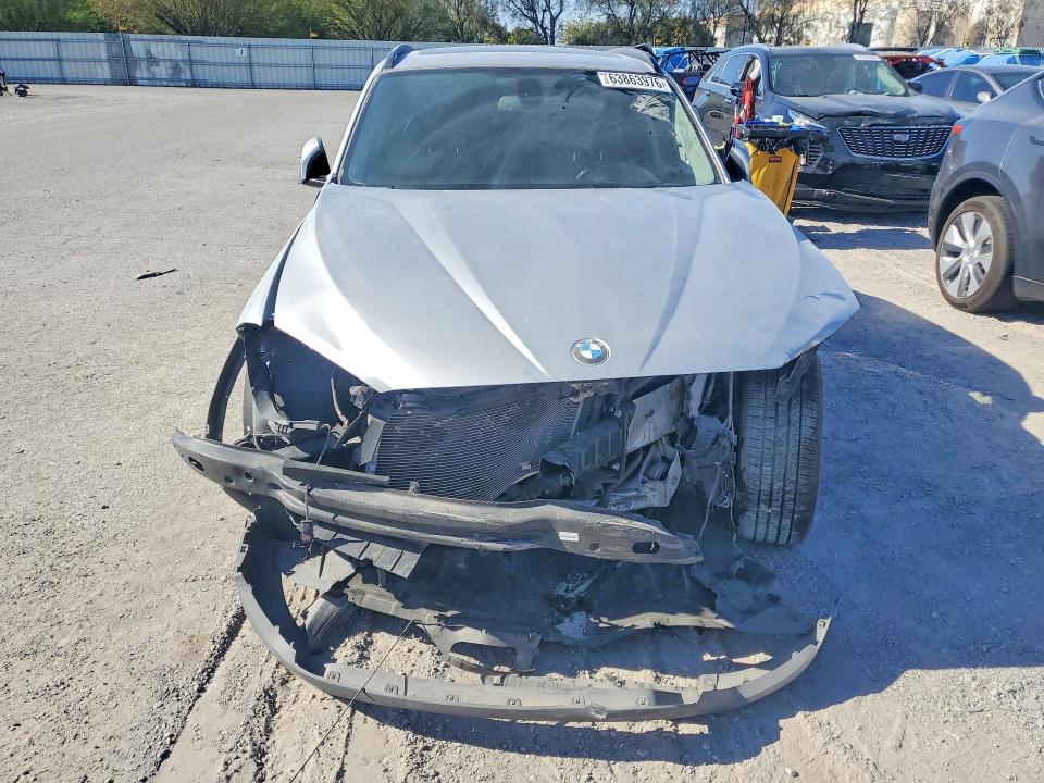 63863976 :رقم المزاد ، WBAVM1C56EVW49526 vin ، 2014 Bmw X1 مزاد بيع