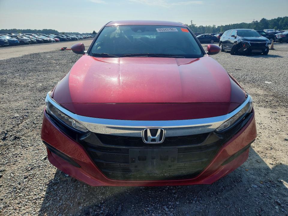 2018 Honda Accord მანქანა იყიდება აუქციონზე, vin: 1HGCV1F10JA253823, აუქციონის ნომერი: 65343196
