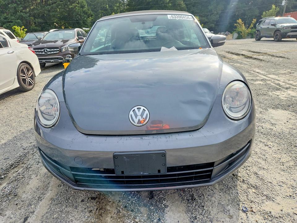 63390456 :رقم المزاد ، 3VW517AT5FM802616 vin ، 2015 Volkswagen Beetle مزاد بيع