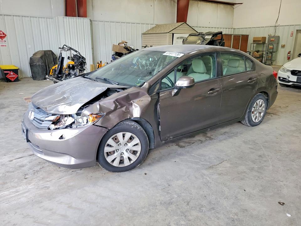 Продажа на аукционе авто 2012 Honda Civic, vin: 2HGFB2F52CH572112, номер лота: 61647136