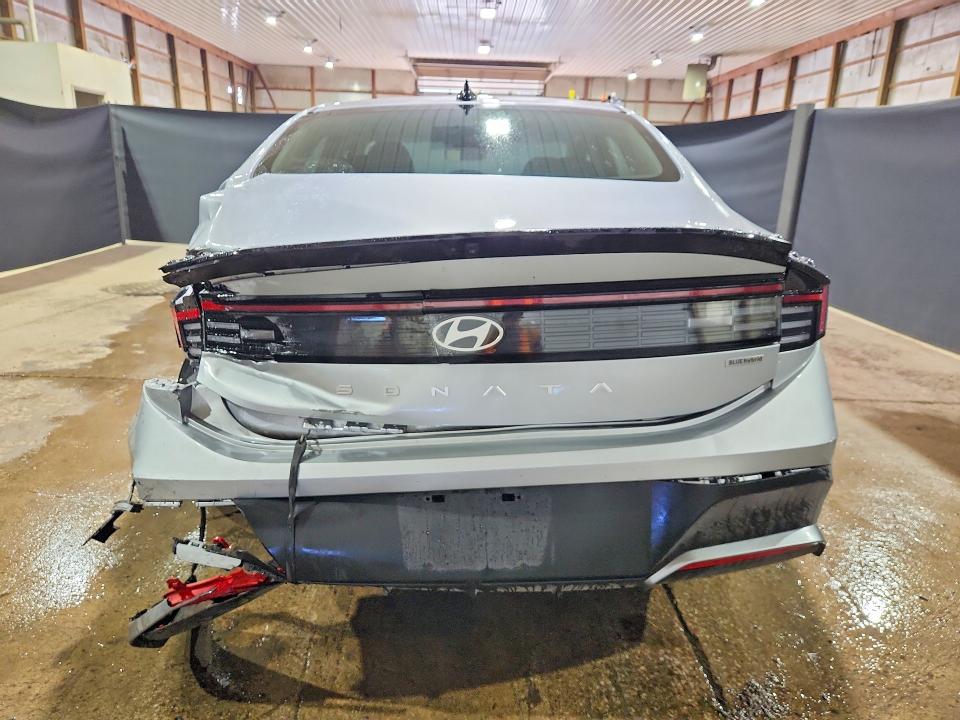 2026 Hyundai Sonata Hybrid მანქანა იყიდება აუქციონზე, vin: KMHL24JJ0TA171993, აუქციონის ნომერი: 63637666
