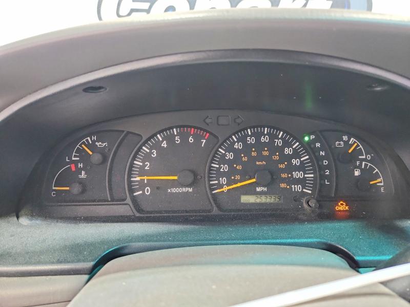 2001 Toyota Tundra მანქანა იყიდება აუქციონზე, vin: 5TBRN34151S142557, აუქციონის ნომერი: 64703026