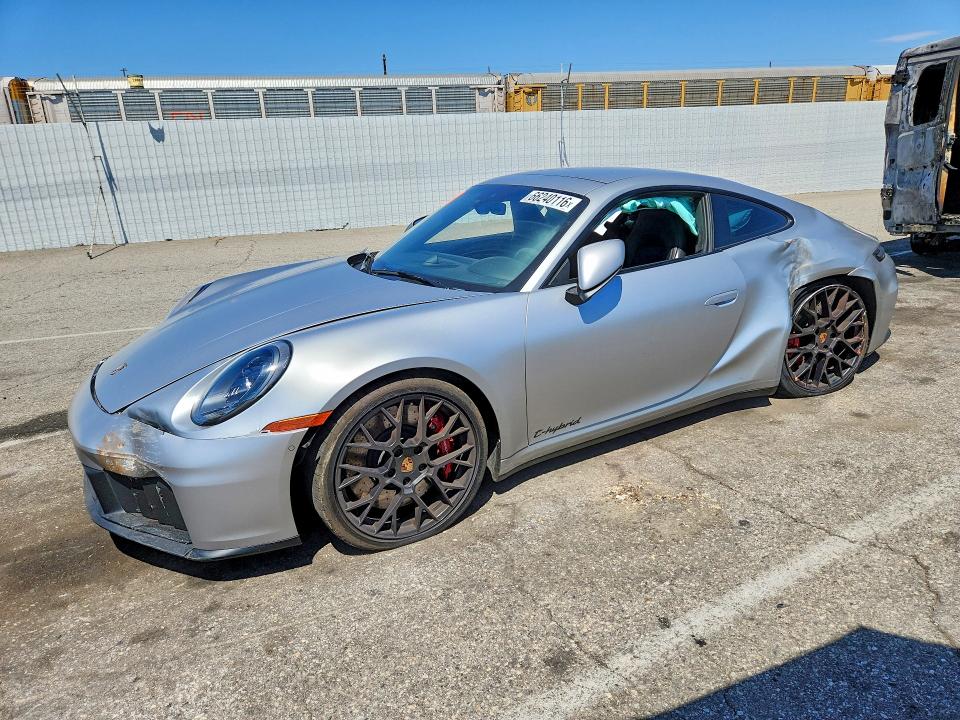 66240116 :رقم المزاد ، WP0AB2A92SS225941 vin ، 2025 Porsche 911 مزاد بيع
