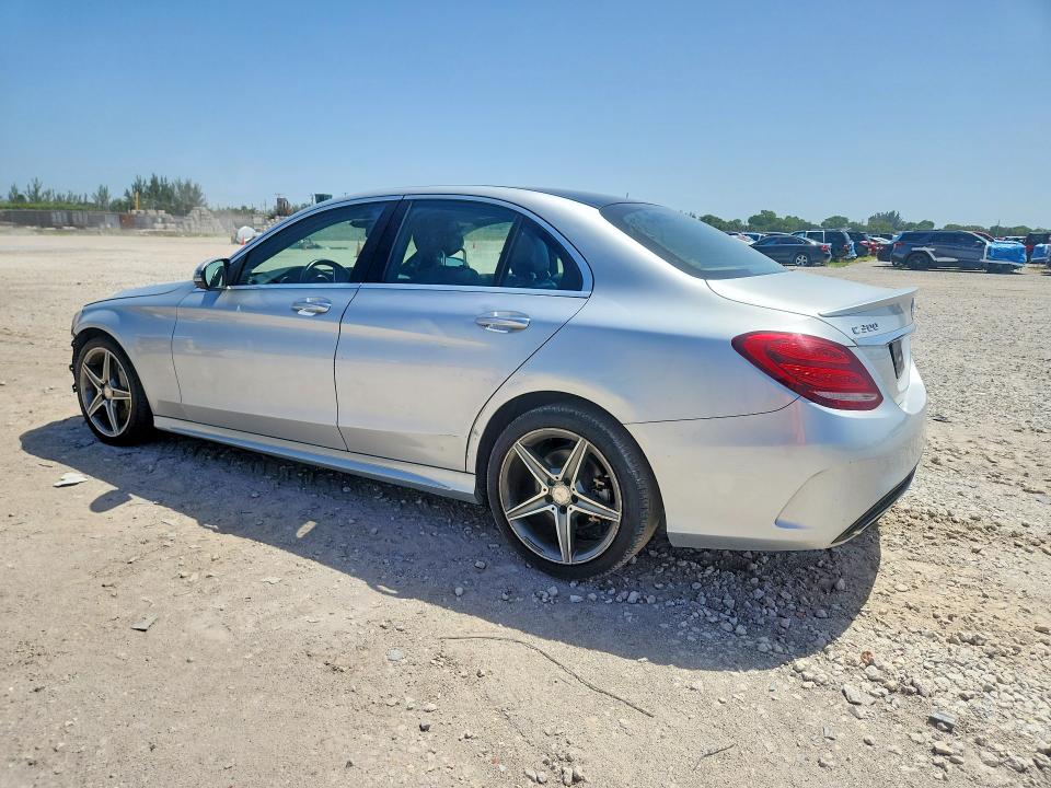 56520396 :رقم المزاد ، 55SWF4KB0GU125637 vin ، 2016 Mercedes-benz C مزاد بيع