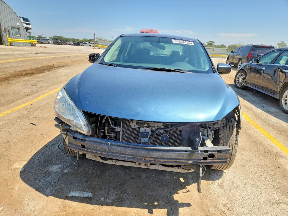 2013 Nissan Sentra მანქანა იყიდება აუქციონზე, vin: 3N1AB7AP1DL608625, აუქციონის ნომერი: 66904126