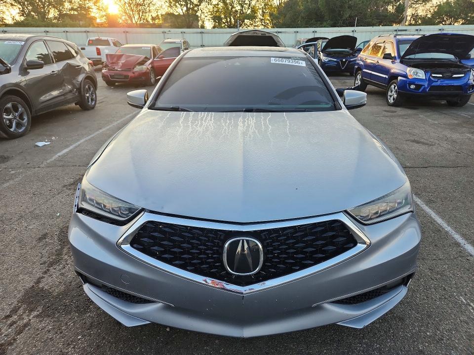 2018 Acura Tlx მანქანა იყიდება აუქციონზე, vin: 19UUB2F50JA011099, აუქციონის ნომერი: 66079396