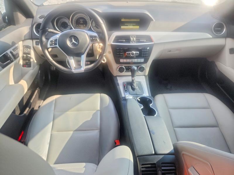 2012 Mercedes-benz C მანქანა იყიდება აუქციონზე, vin: WDDGF4HB4CF864177, აუქციონის ნომერი: 63596896