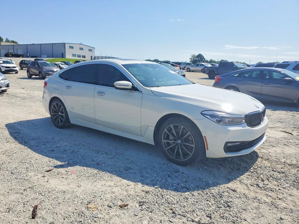 61449106 :رقم المزاد ، WBAJV6C52JBJ99801 vin ، 2018 Bmw 640 مزاد بيع