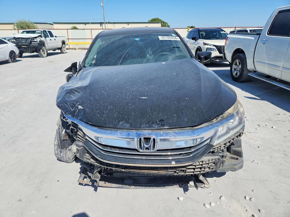 65189456 :رقم المزاد ، 1HGCR2F32HA011203 vin ، 2017 Honda Accord مزاد بيع